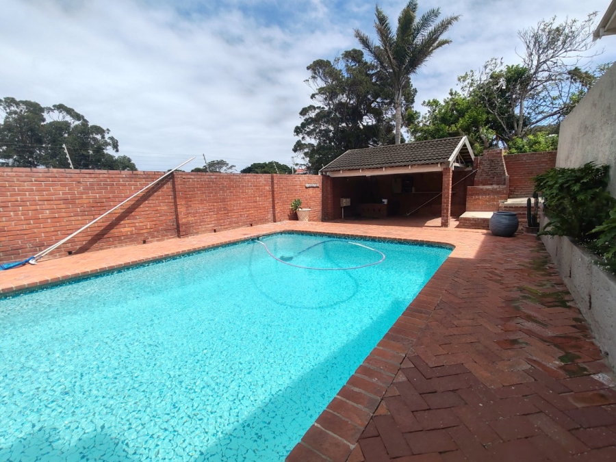 5 Bedroom Property for Sale in Mill Park Eastern Cape